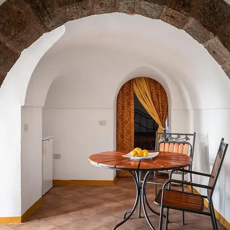 Tenuta Dammuso Soledad Scauri (Sicily)