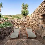 Tenuta Dammuso Soledad * Scauri (Sicily)