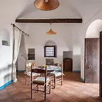 Tenuta Dammuso Soledad Scauri (Sicily)
