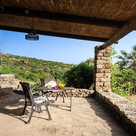 Tenuta Dammuso Soledad Scauri (Sicily)