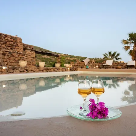 Tenuta Dammuso Soledad * Scauri (Sicily)