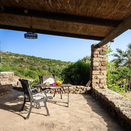 Tenuta Dammuso Soledad Scauri (Sicily)