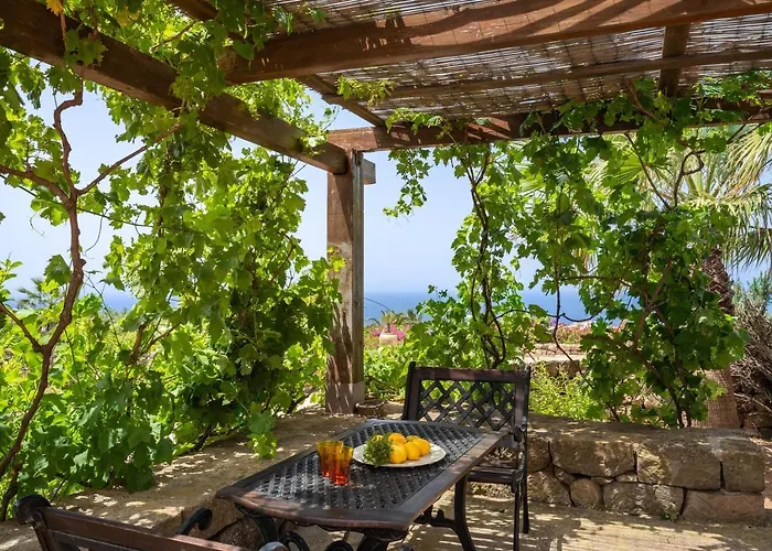 Tenuta Dammuso Soledad Scauri (Sicily)
