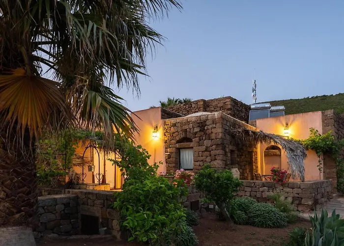 Tenuta Dammuso Soledad * Scauri (Sicily)