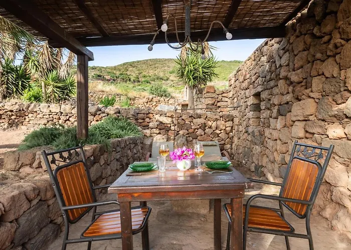 Tenuta Dammuso Soledad Scauri (Sicily)